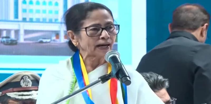 আমাকে দেখতে হবে গনতন্ত্র যেন বরবাদ না হয়: মুখ্যমন্ত্রী