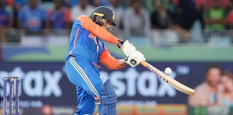 সৌরভের আস্থার মর্যাদা রাখলেন অভিষেক শর্মা