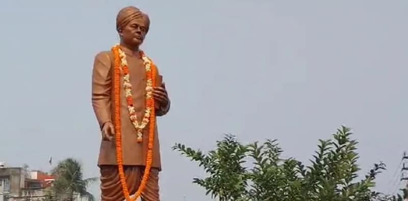 মনীষী পঞ্চানন বর্মার মূর্তি স্থাপনের দাবি