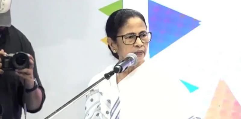 খরচ ২৫০ কোটি, স্বাস্থ্যদপ্তরের দু’টি নতুন ভবনের উদ্বোধন মুখ্যমন্ত্রীর