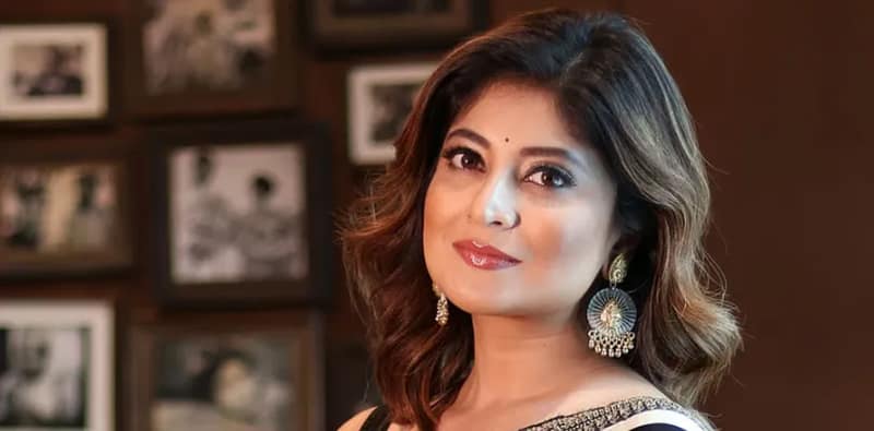 বিমান বাতিলে বিপাকে সন্দীপ্তা