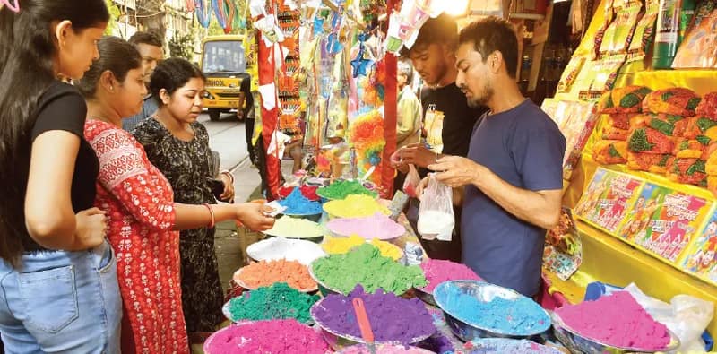 চোখ, কান ও ত্বক বাঁচিয়েই রং খেলুন, পরামর্শ চিকিৎসকদের
