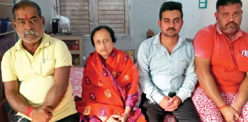 দুবাই থেকে হবু বরের ফেরা অনিশ্চিত, চিন্তায় পরিবার