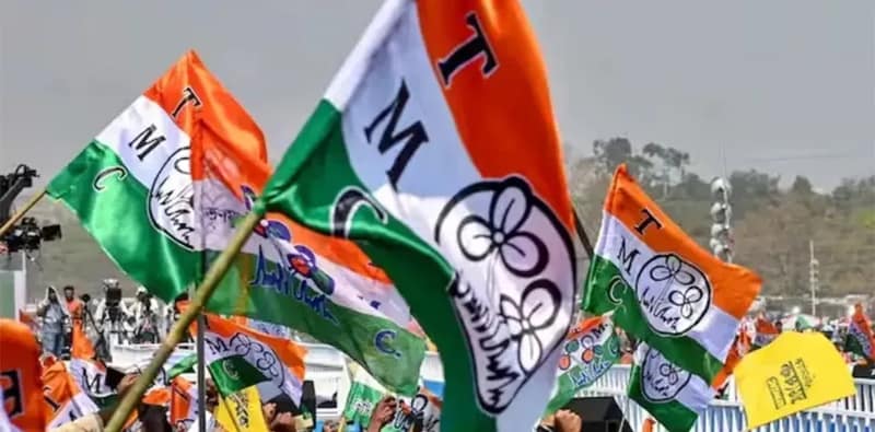 ধরনা কর্মসূচির পরদিন থেকেই ভোট মুখী আন্দোলনে তৃণমূলের, রাজ্যস্তরে বাছাই করা হল ৪০ জন মুখপাত্র