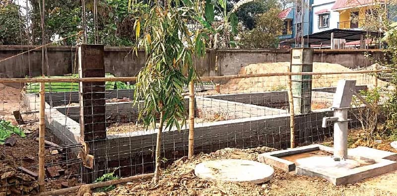 গোপীবল্লভপুর-২ ব্লকে সরকারি জমিতে বাড়ি তৈরির অভিযোগ
