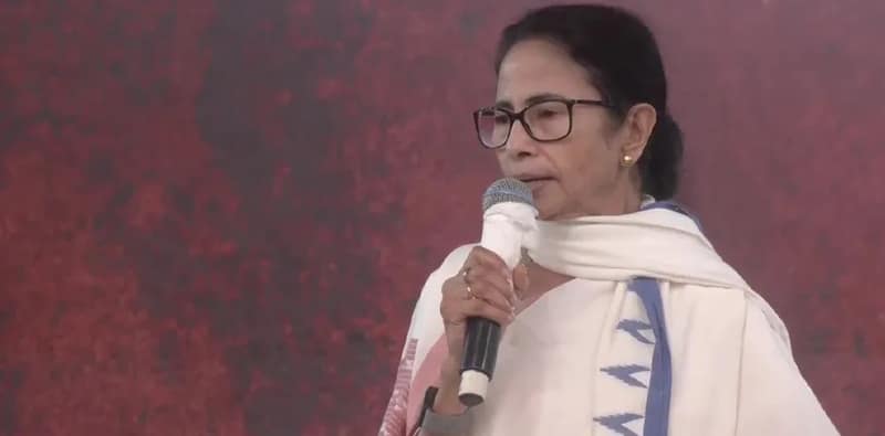 বাংলার সব মানুষের সঙ্গে আমি আছি: মমতা বন্দ্যোপাধ্যায়
