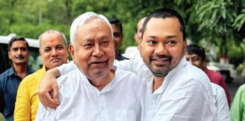 বিহারের উপমুখ্যমন্ত্রী হচ্ছেন নিশান্ত, দাবি নীতীশ কুমার-ঘনিষ্ঠ বিধায়কের