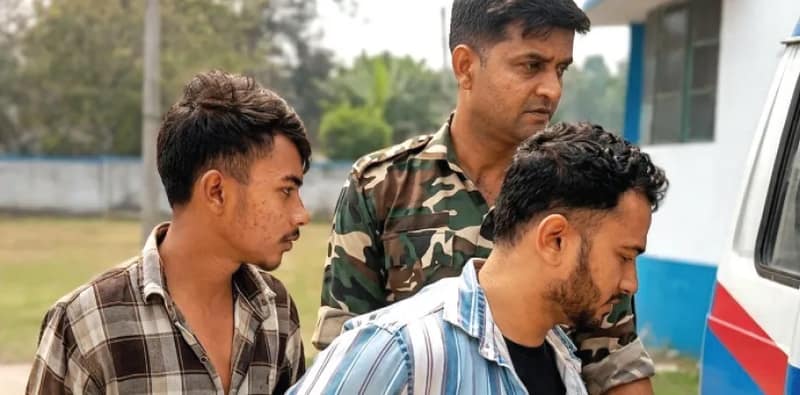 গ্রুপ ডি পরীক্ষায় টুকলি, গ্রেপ্তার ৬ জন