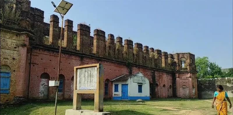 কাশীপুর রাজবাড়ির সূর্যমন্দির রাজ ঐতিহ্য বহন করে চলেছে আজও
