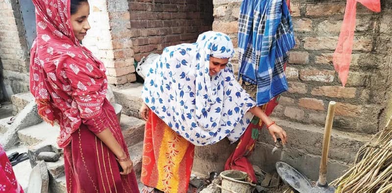 মহিশুড়া পঞ্চায়েতে আর্সেনিকযুক্ত জল পান, জল জীবন মিশনে টাকা দিচ্ছে না কেন্দ্রের বিজেপি সরকার