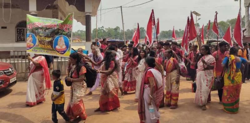 ‘ভোটার তালিকায় নাম তুলে দাও ঠাকুর’,  ঠাকুরনগরে পুণ্য স্নান সেরে কামনা মতুয়াদের