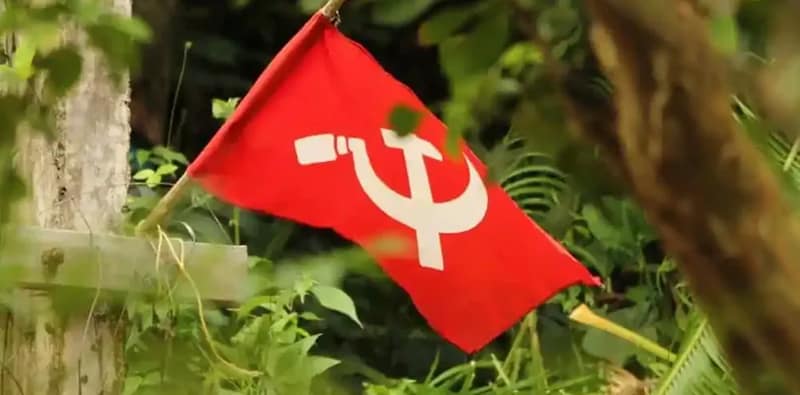 শিলিগুড়ি: নাম ঘোষণা হতেই প্রবীণ-নবীনদের নিয়ে রাস্তায় নামলেন সিপিএম প্রার্থী