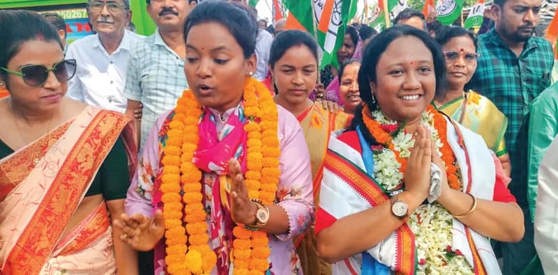টিকিট না পেলেও তৃণমূল প্রার্থী তনুশ্রী হাঁসদার হয়ে রানিবাঁধে প্রচার শুরু প্রাক্তন মন্ত্রী জ্যোৎস্নার