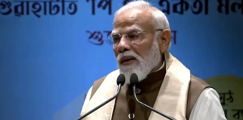 গুয়াহাটিতে একাধিক উন্নয়ন প্রকল্পের উদ্বোধন করলেন প্রধানমন্ত্রী নরেন্দ্র মোদী