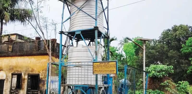 দীর্ঘদিন বিকল সজল ধারা, পঞ্চায়েত ও পিএইচইর টালবাহানায় ভোগান্তি