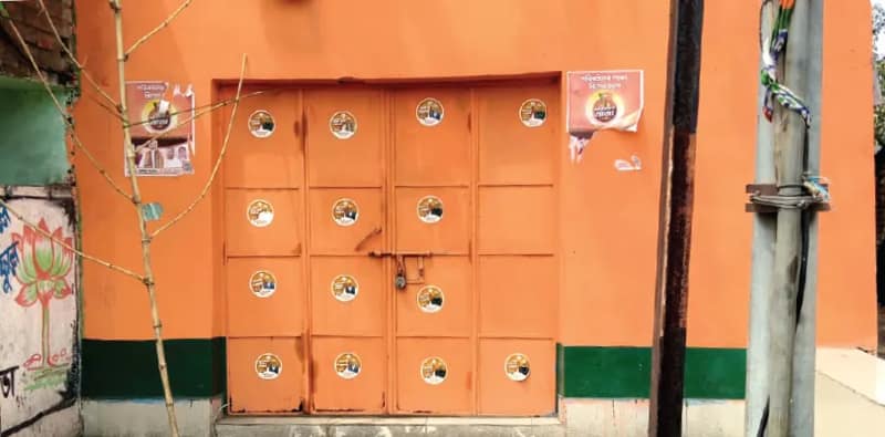 জয়পুরে কুড়মি নেতার ছেলেকে প্রার্থী করায় ক্ষোভ, কোটশিলায় বিজেপি পার্টি অফিসে তালা