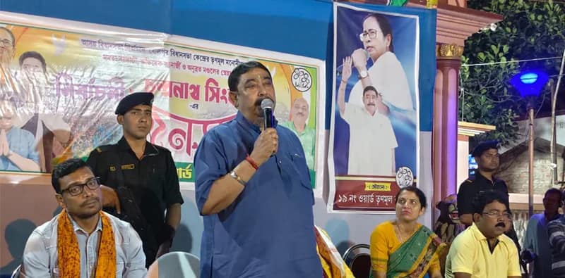 বোলপুর শহরে দুটি ওয়ার্ডে ভোট প্রচারে অনুব্রত মণ্ডল