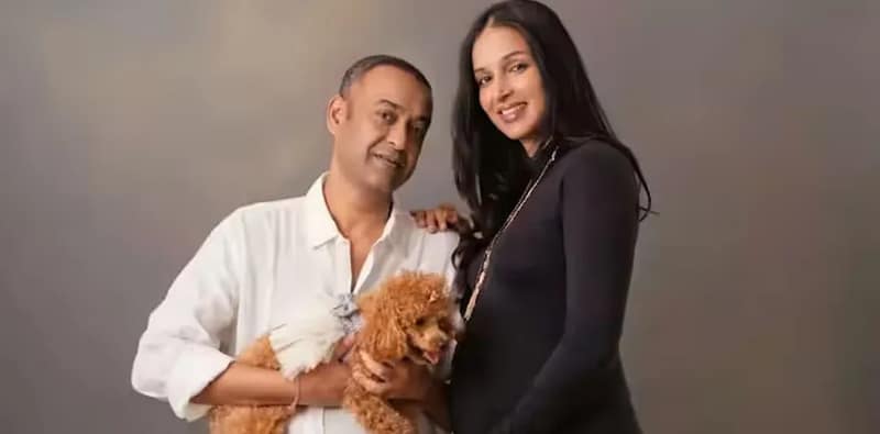 পুত্র এল ঘরে