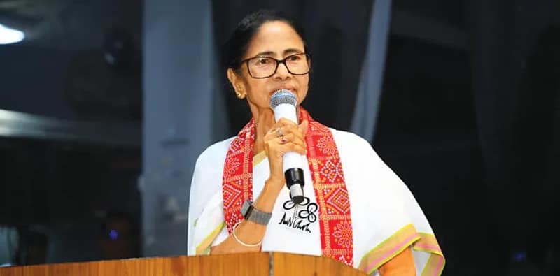 দলীয় প্রার্থীদের সমর্থনে আজ উত্তরবঙ্গের ময়নাগুড়ি, ডাবগ্রাম-ফুলবাড়ি ও মাটিগাড়া-নকশালবাড়িতে জনসভা করবেন মমতা বন্দ্যোপাধ্যায়ের