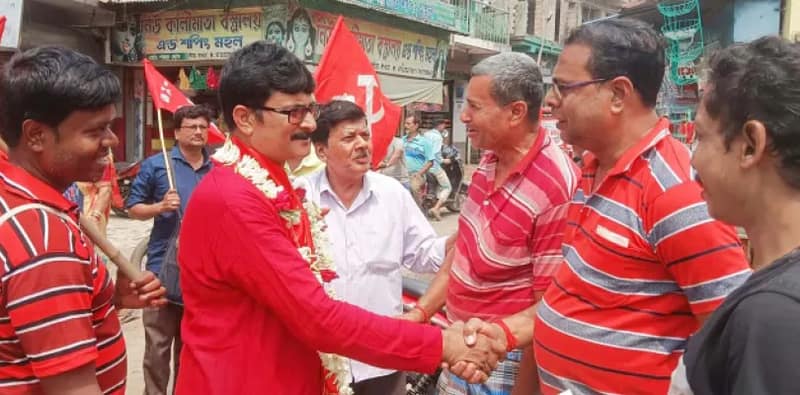 প্রথম পছন্দ পাঞ্জাবি, উদয়নারায়ণপুর ও উলুবেড়িয়া প্রচার হয়ে উঠছে আরও রঙিন