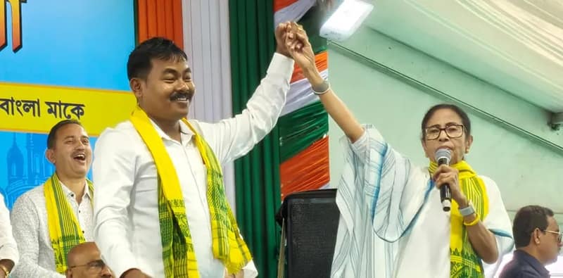 আমার কর্মই ধর্ম, বন্যা সাইক্লোন যখন হয়েছে, সঙ্গে সঙ্গে ছুটে এসেছি: মমতা