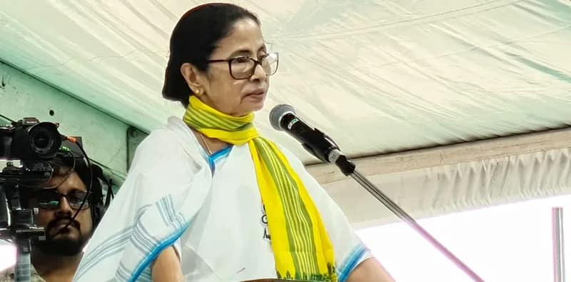 আজ পশ্চিম বর্ধমানের পাণ্ডবেশ্বর এবং বীরভূমের দুবরাজপুরে নির্বাচনী  জনসভা করবেন  মমতা বন্দ্যোপাধ্যায়