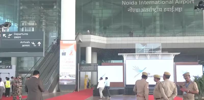 উদ্বোধনের আগে নয়ডা আন্তর্জাতিক বিমানবন্দরে আটোসাটো নিরাপত্তা