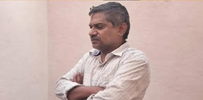 দেশজুড়ে আদলত সহ বিভিন্ন সরকারি প্রতিষ্ঠানে বোমা হামলার হুমকি ই-মেল পাঠানোর ঘটনায় গ্রেপ্তার ১