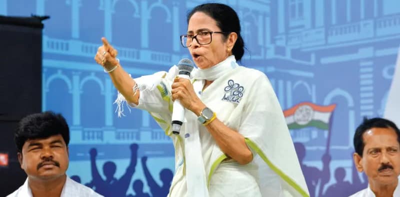 সিআইডি কমিশনের অধীনে পড়ে না : মমতা বন্দ্যোপাধ্যায়