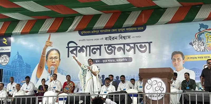 কাউকে বের করতে দেব না, ডিটেনশন ক্যাম্পে যেতে হবে না, আইন নিজের হাতে তুলে নেবেন না: মমতা