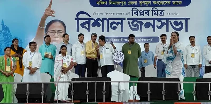 হরিরামপুরের সভাতে পৌঁছালেন মমতা বন্দ্যোপাধ্যায়