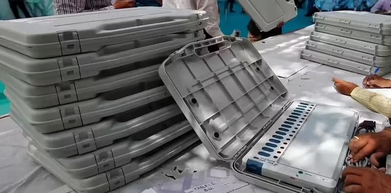 ল্যাপটপ সমস্যার কারণে এখনও শুরু হয়নি হরিণঘাটা বিধানসভা কেন্দ্রের গণনা