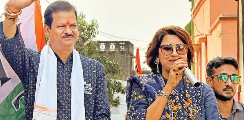 কুলটি, জামুড়িয়া ও পাণ্ডবেশ্বরের প্রার্থীদের সমর্থনে রচনার রোড শো, তুমুল উন্মাদনা