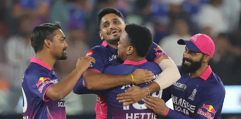 রুদ্ধশ্বাস ম্যাচে গুজরাতকে হারাল রাজস্থান