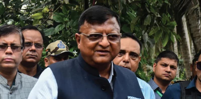 তালিকা থেকে আমাদের নাম কেন বাদ? ভোটহারাদের প্রশ্নবাণে দায় এড়ালেন নির্বাচনি আধিকারিক