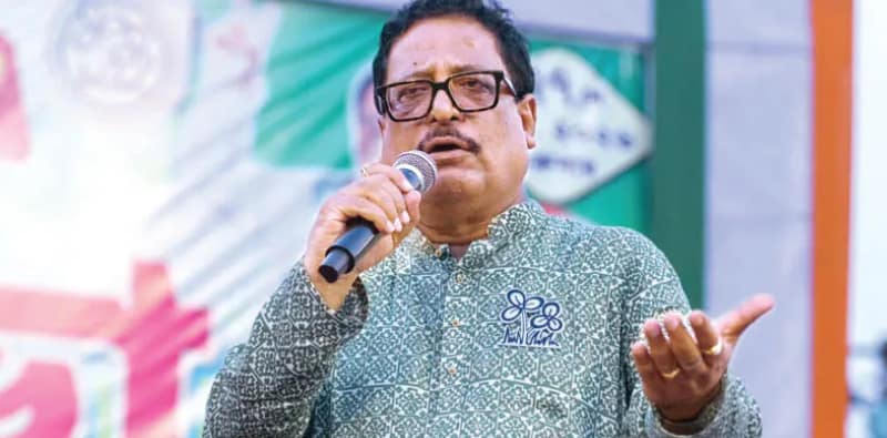সল্টলেকে ৩ তৃণমূল প্রার্থীর মনোনয়ন পেশ পর পর তিন দিন