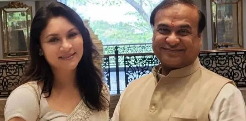 নাগরিকত্ব ইস্যু! পাক যোগের দাবি তুলে কংগ্রেসকে পালটা জবাব হিমন্ত-পত্নীর, চাপ বাড়িয়ে কমিশনের দ্বারস্থ হাতশিবির