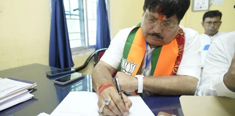 ‘জনতার দরবারে’ ভূরি ভূরি অভিযোগ, এফআইআরের নিদান অর্জুনের