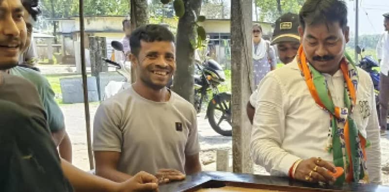 প্রচারে বেরিয়ে সর্বত্র সাড়া পেয়ে আপ্লুত তৃণমূল প্রার্থী রামমোহন