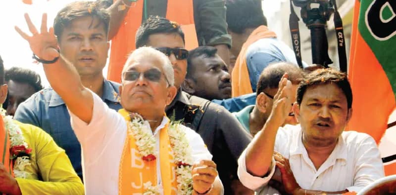 সরকারি কর্মী, পুলিশকে  ফের ‘হুমকি’ দিলীপ ঘোষের