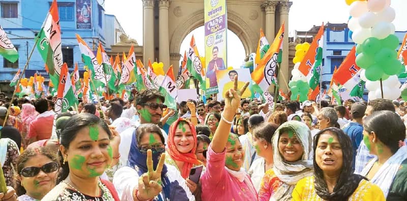 ভোটাধিকার ফেরাও, লাইনে সরব নারীশক্তি