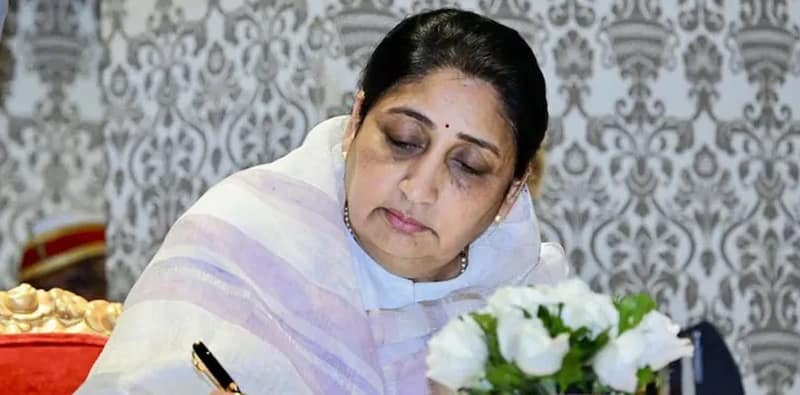 প্রার্থী প্রত্যাহার কংগ্রেসের, বারামতি থেকে বিনা প্রতিদ্বন্দ্বিতায় জয় নিশ্চিত সুনেত্রা পাওয়ারের