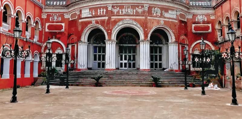 বছর শুরুর রাজকীয় সফর