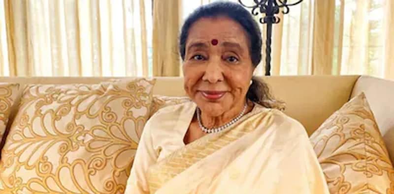 মুম্বইয়ের ব্রিচ ক্যান্ডি হাসপাতালে প্রয়াত কিংবদন্তী গায়িকা আশা ভোঁসলে