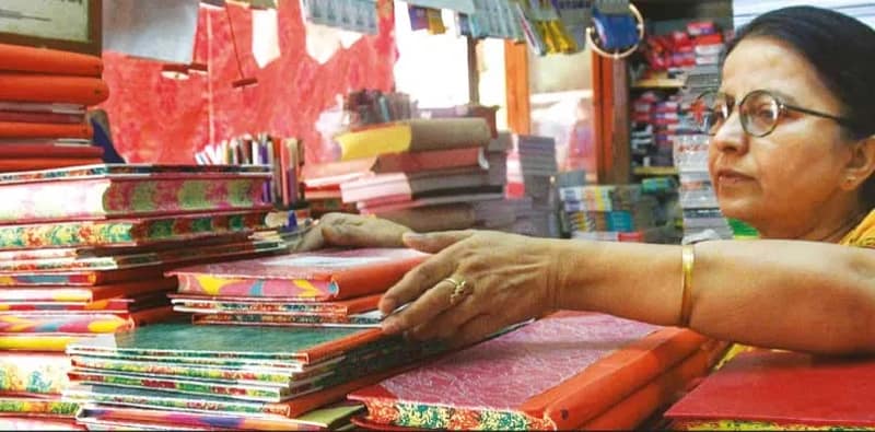 হালখাতা এখন নিয়মরক্ষার আ‌য়োজন