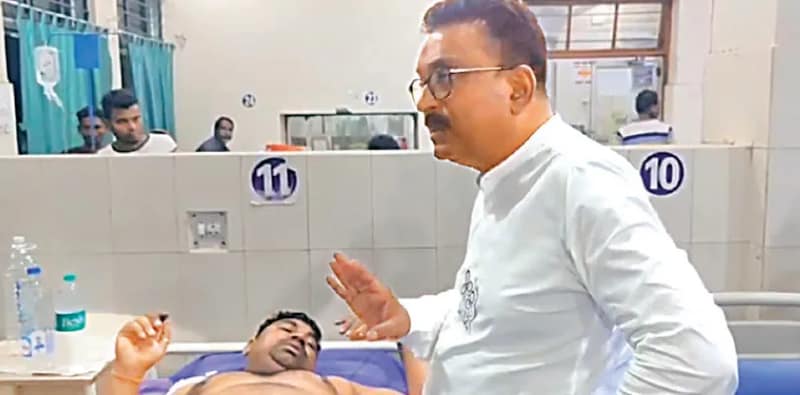 অমিত শাহের রোড শো মিটে যেতেই তীব্র অশান্তি দুর্গাপুরে
