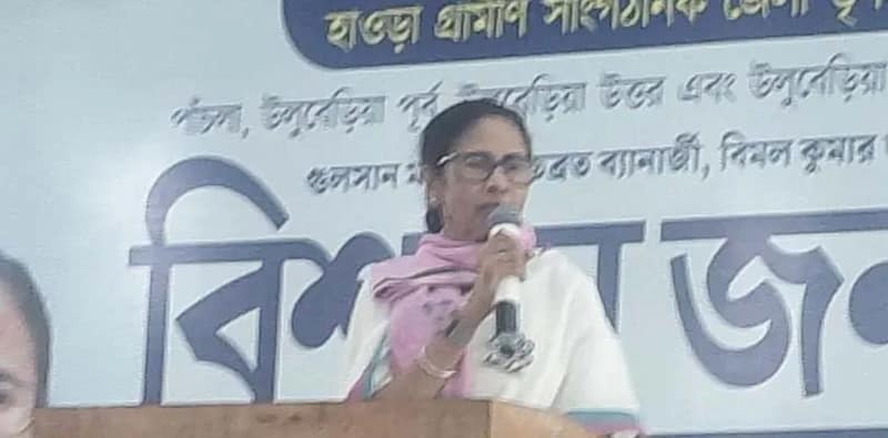 উলুবেড়িয়ায় জনসভায় মুখ্যমন্ত্রী মমতা বন্দ্যোপাধ্যায়
