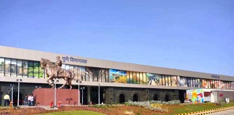 বায়ুসেনার বিমানের হার্ড ল্যান্ডিং, ব্যাহত পরিষেবা