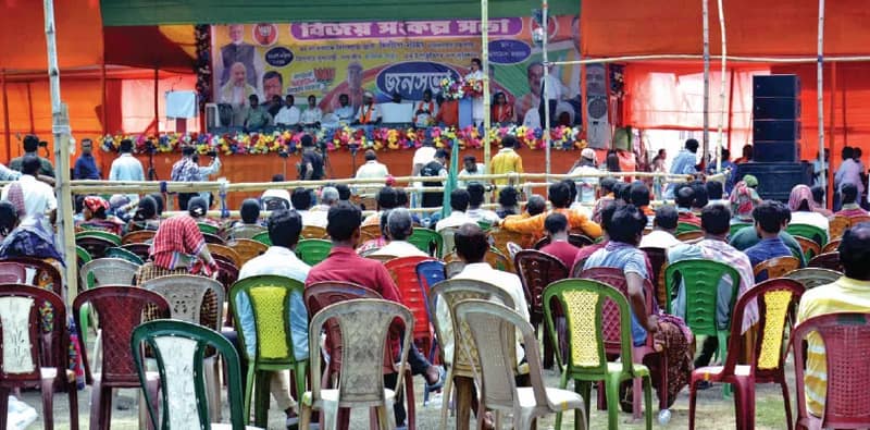 ফাঁকা মাঠে বক্তৃতা ত্রিপুরার মুখ্যমন্ত্রীর, নবগ্রামে পদ্মশিবিরের কপালে দুশ্চিন্তার ভাঁজ