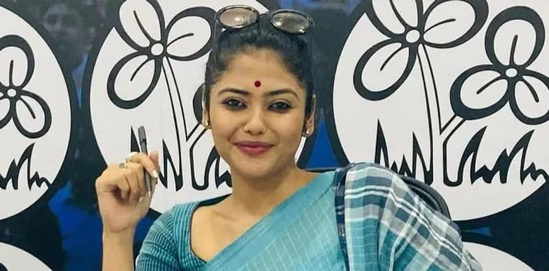 সায়নীকে হুমকি